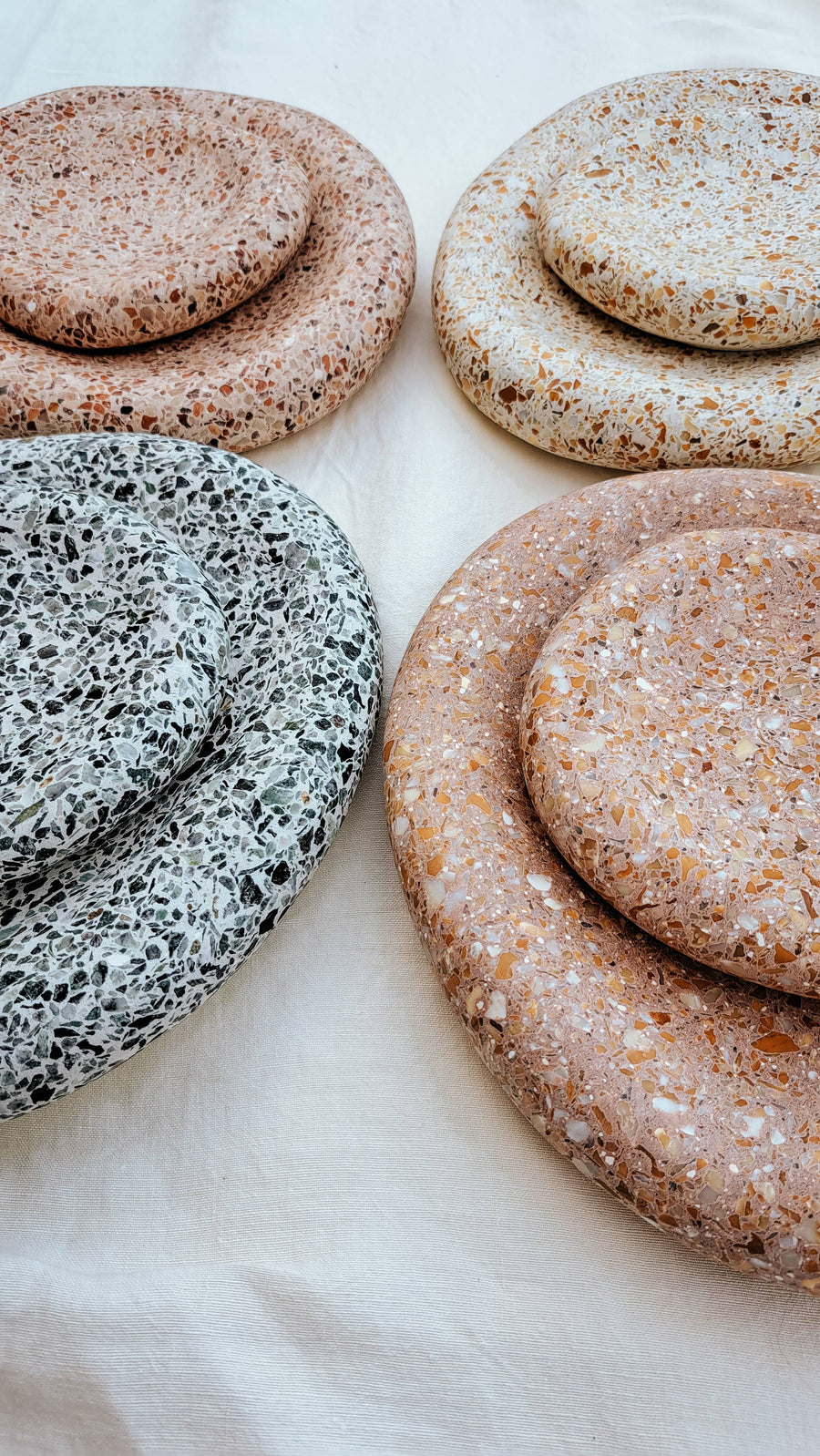 Organic shaped tray: Elba / Small