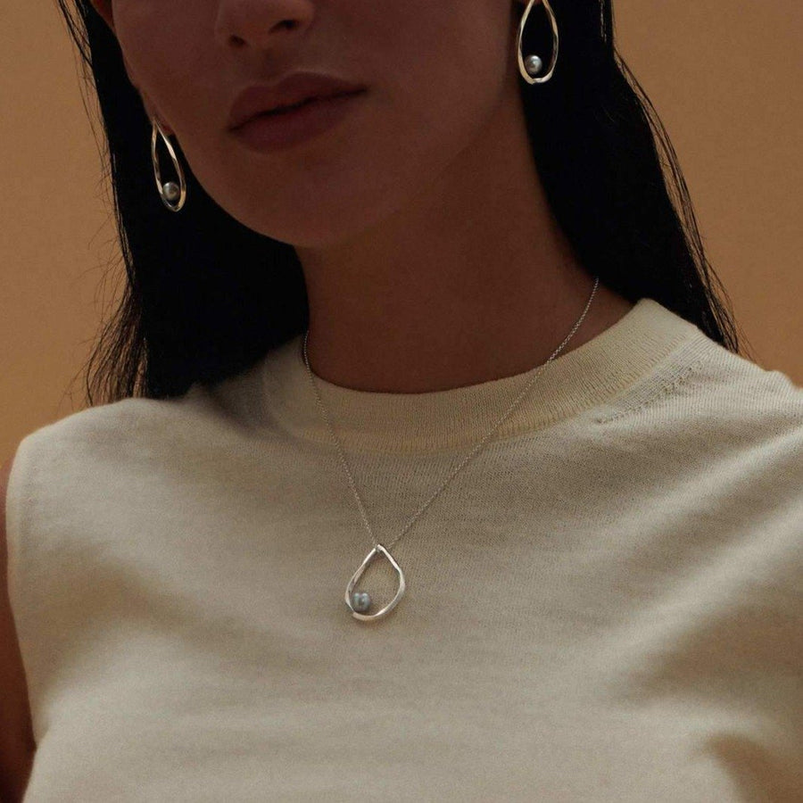 Sumaya Necklace + Gray Pearl - Atelier Té